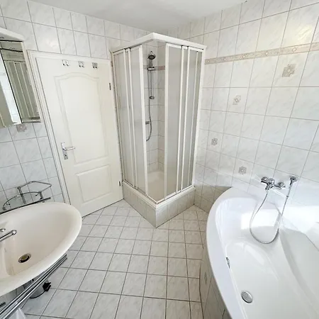 Ostseemuschel Mit 2 Terrassen Apartmán Baabe